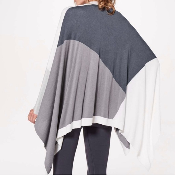 LULULEMON Hatha Color-Blocked Knit
Wrap - OS - Picture 3 of 4